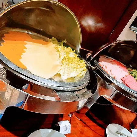 Отель Kuracyjny & Wellness