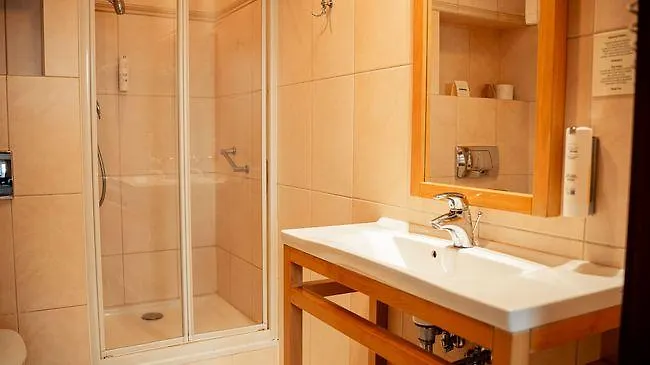 Отель Kuracyjny & Wellness 3*